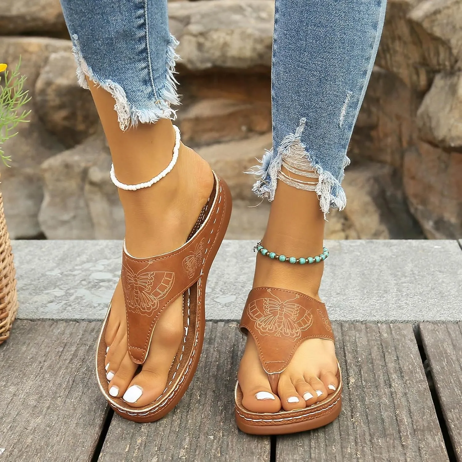 Flip Flops Womens Comfort Lightweight Soft Thong Sandals Beach Sandals for Woman Flip Flops Slip on Indoor Outdoor for Summer